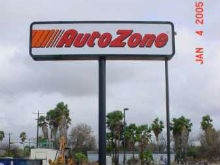 Auto Zone sign
